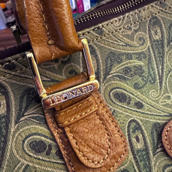 Leonard double handle vintage satchel bag with padlock, no key - Picture 12 of 16